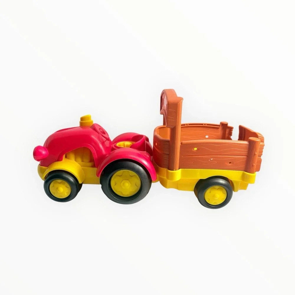 2011 Little People Tow 'n Pull Tractor Wagon with Sounds & 2022 Dog and 1997 Cow